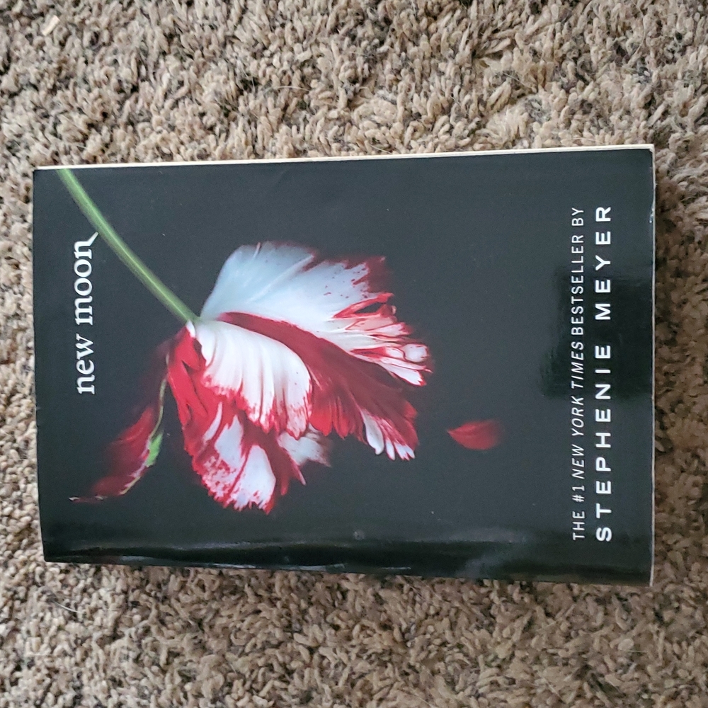 New Moon. Book in twilight series